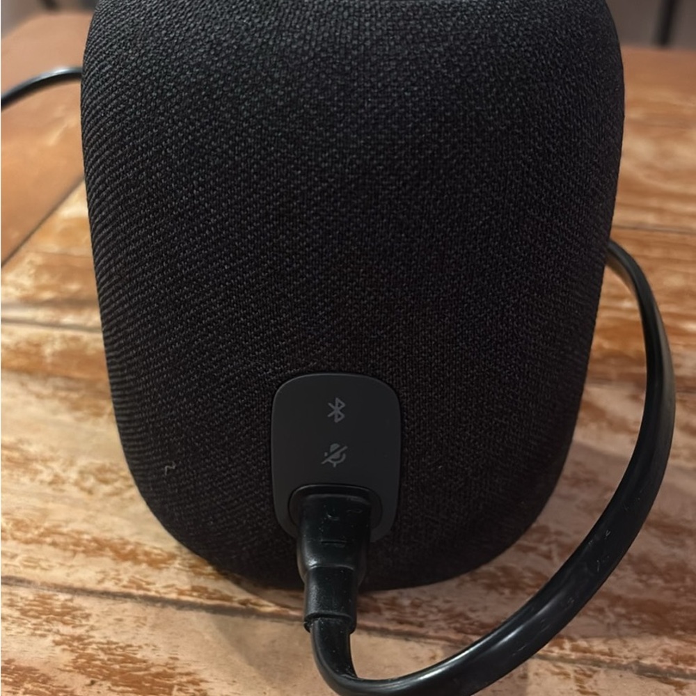 JBL Link Speaker - Picture 3 of 4